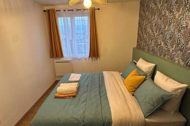 Ganze Wohnung, Charmantes renoviertes Apartment in ruhiger Lage nahe Metro & Einkaufsmöglichkeiten in Bagnolet, Seine-Saint-Denis