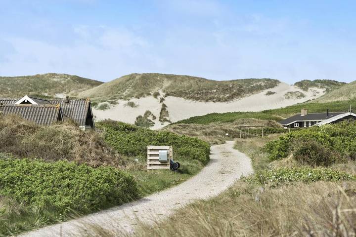Tolles Ferienhaus in Årgab mit Badetonne nur 250 Meter vom Strand in Skodbjerge, Årgab