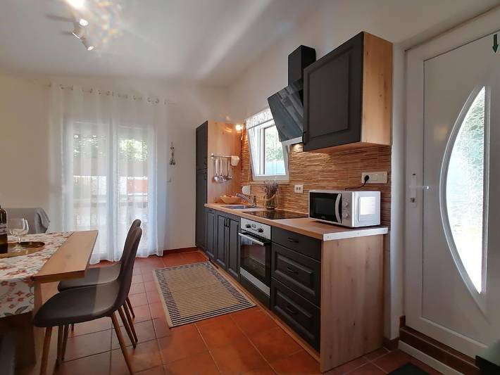 Strandhaus für 3 Personen, mit Terrasse in Kroatien