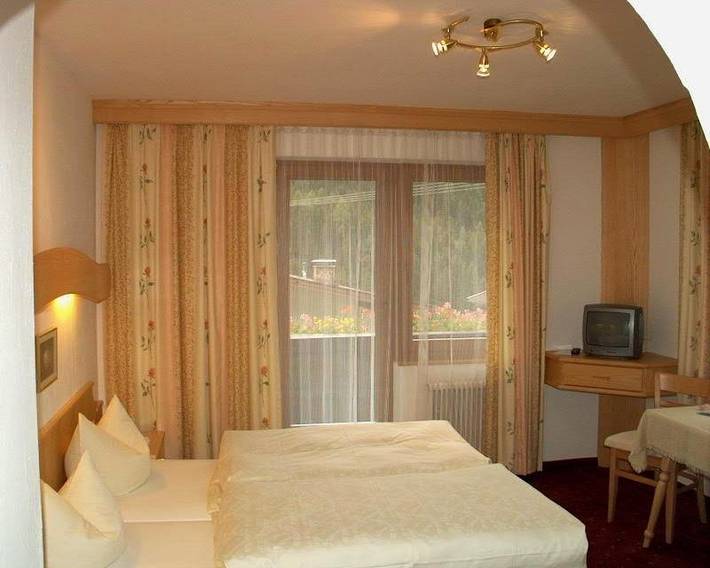 Gîte pour 2 personnes, avec jardin ainsi que balcon et vue à Gerlos - 3