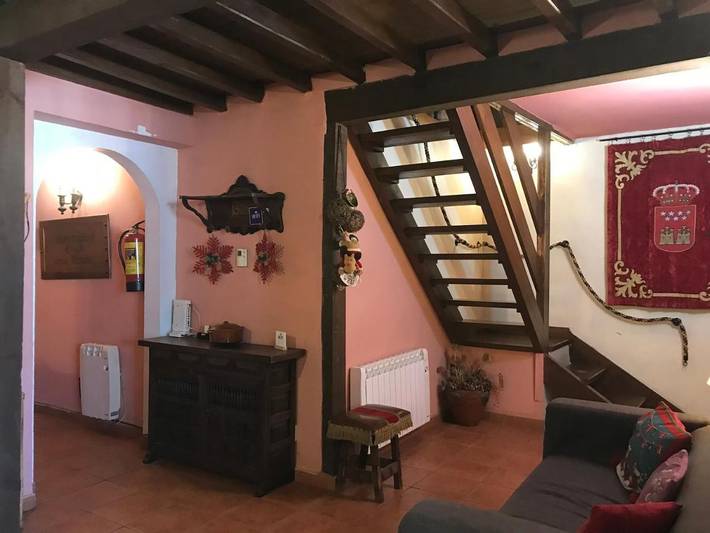 Casa rural para 12 personas, con vistas además de piscina y jardín, Se admiten mascotas en La Moraña