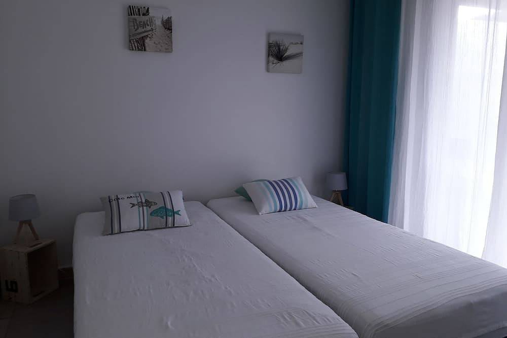 Appartement entier, Vacances  à 50 m plage de Mar Vivo, les Sablettes, ,parking privé,clim,terrasse in La Seyne-sur-Mer, Côte méditerranéenne (France)