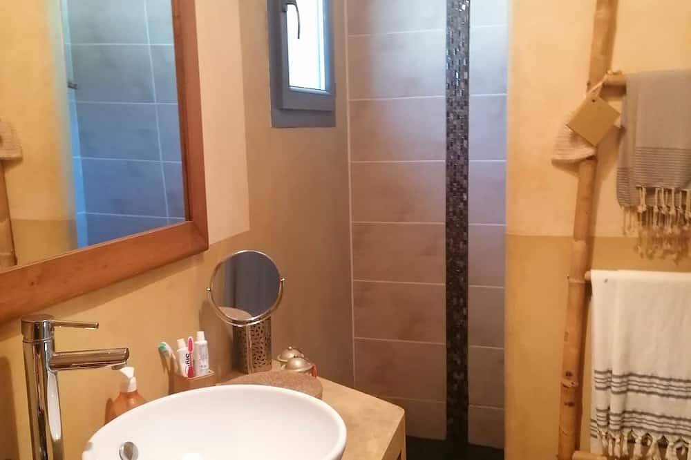 Petite maison de charme à 5 minutes des plages de La Ciotat in Ceyreste, Région de Marseille