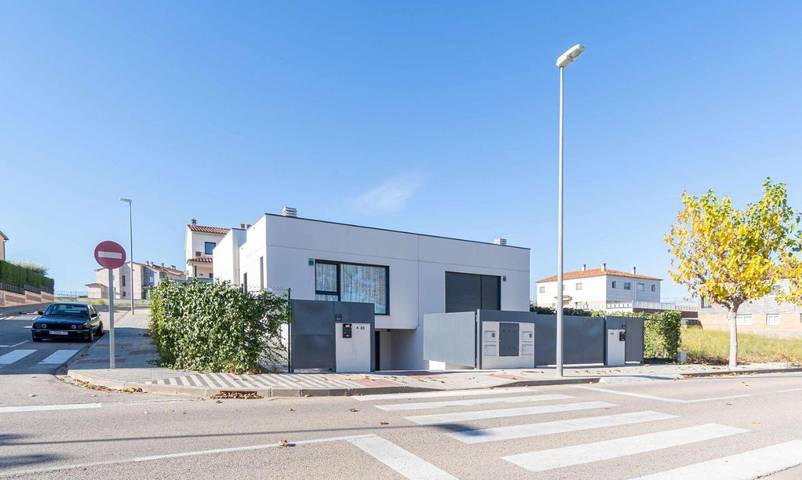 Casa rural para 5 personas, con Jardín y Piscina en Ordis - 2