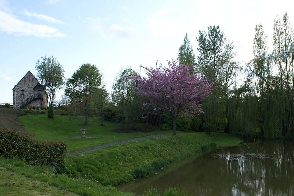 Gîte 2 à 4 personnes avec étang près de Caen in Préaux-Bocage, Région de Caen