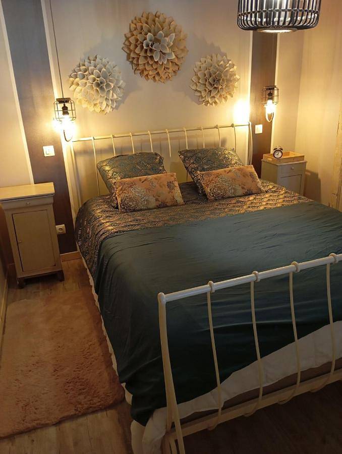 Gîte pour 2 personnes, avec terrasse et jacuzzi, animaux acceptés à Neuilly-l'Évêque - 2