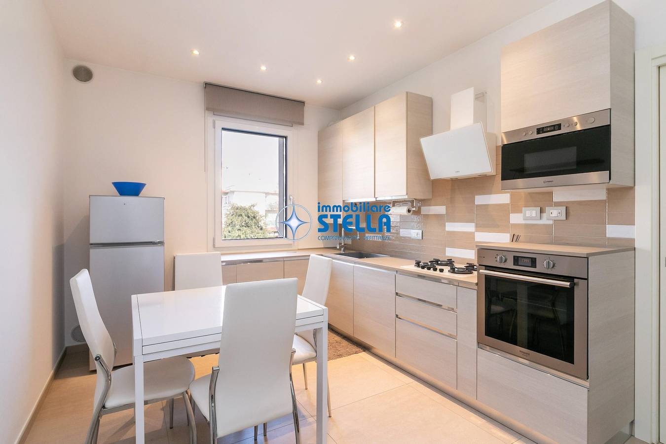 Entire apartment, A stone's throw from the sea / [ Condominio Giglio ] in Lido di Jesolo, Jesolo