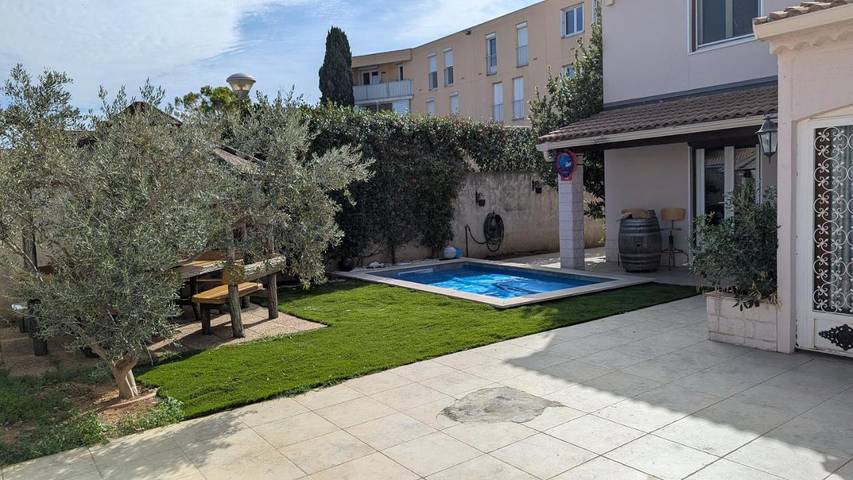 Villa pour 8 personnes, avec piscine et vue ainsi que terrasse et jardin, animaux acceptés à Aubagne - 4