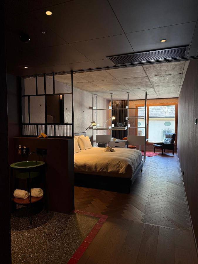 Hôtel pour 2 personnes, avec piscine et terrasse à Martigny - 2