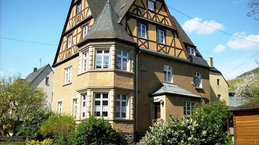 Ferienhaus für 10 Personen, mit Garten und Terrasse sowie Sauna - 1