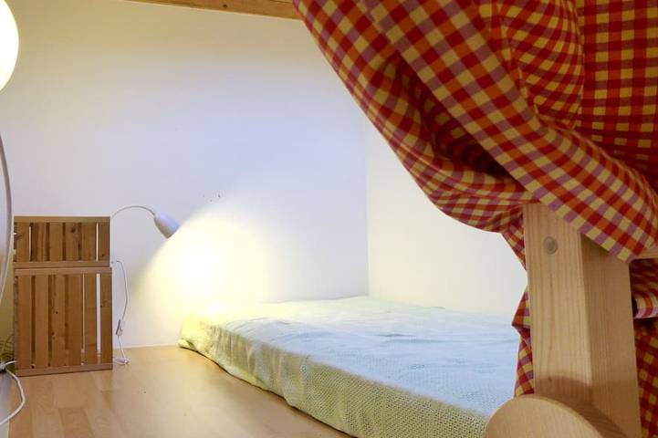 Hütte für 3 Personen, mit Balkon in Kandersteg - 4