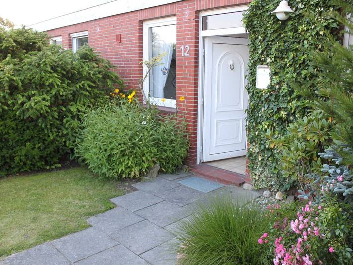 Ferienhaus für 5 Personen, mit Terrasse und Garten in Dornum