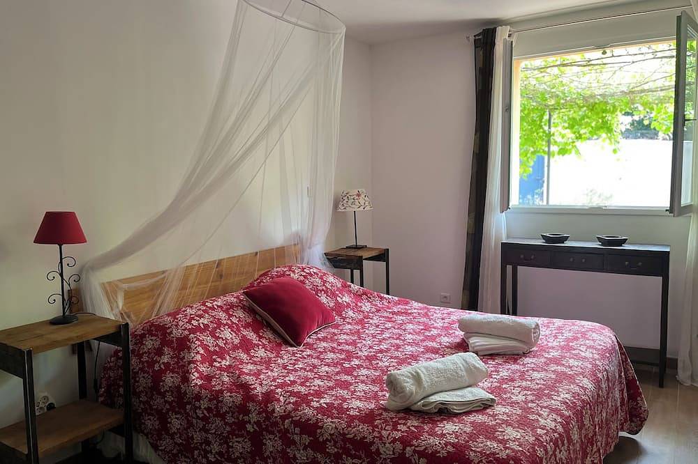 Villa - Nimes - 4/6pers - jacouzzi - 2 terrasses- Wifi in Nîmes, Région de Nîmes