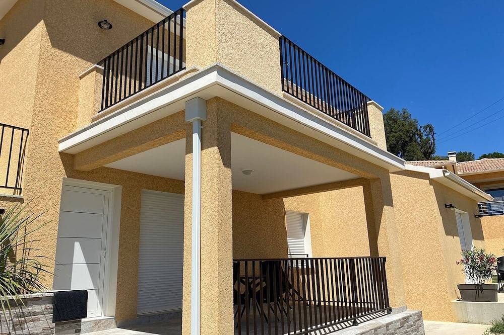 Appartamento intero, Appart T3 -01(étage1) en campagne, piscine, confort, (1Gl/2Plits) in Bastia, Capo Corso