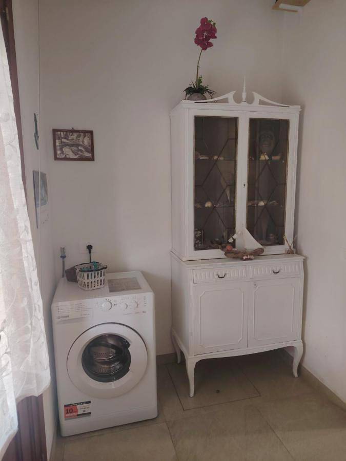 Location de vacances pour 6 personnes, avec Terrasse ainsi que Jardin et Vue à Favignana - 2