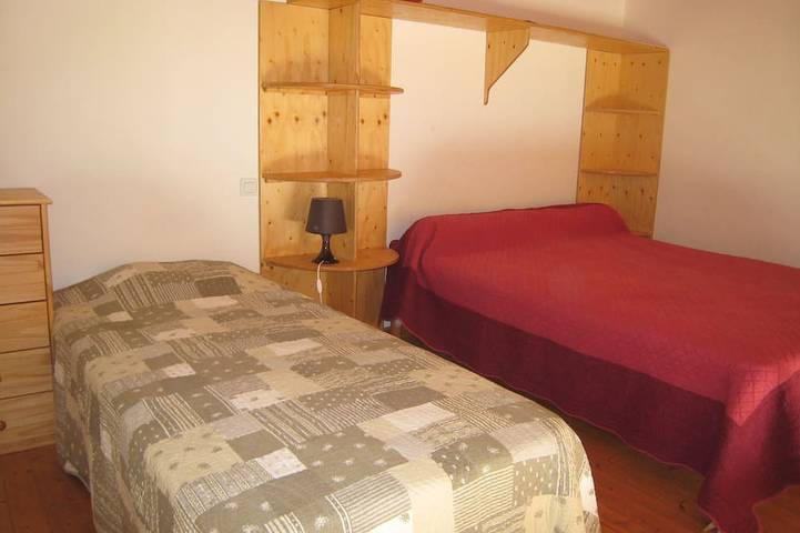 Location de vacances pour 21 personnes, avec terrasse, animaux acceptés à Roujan - 4