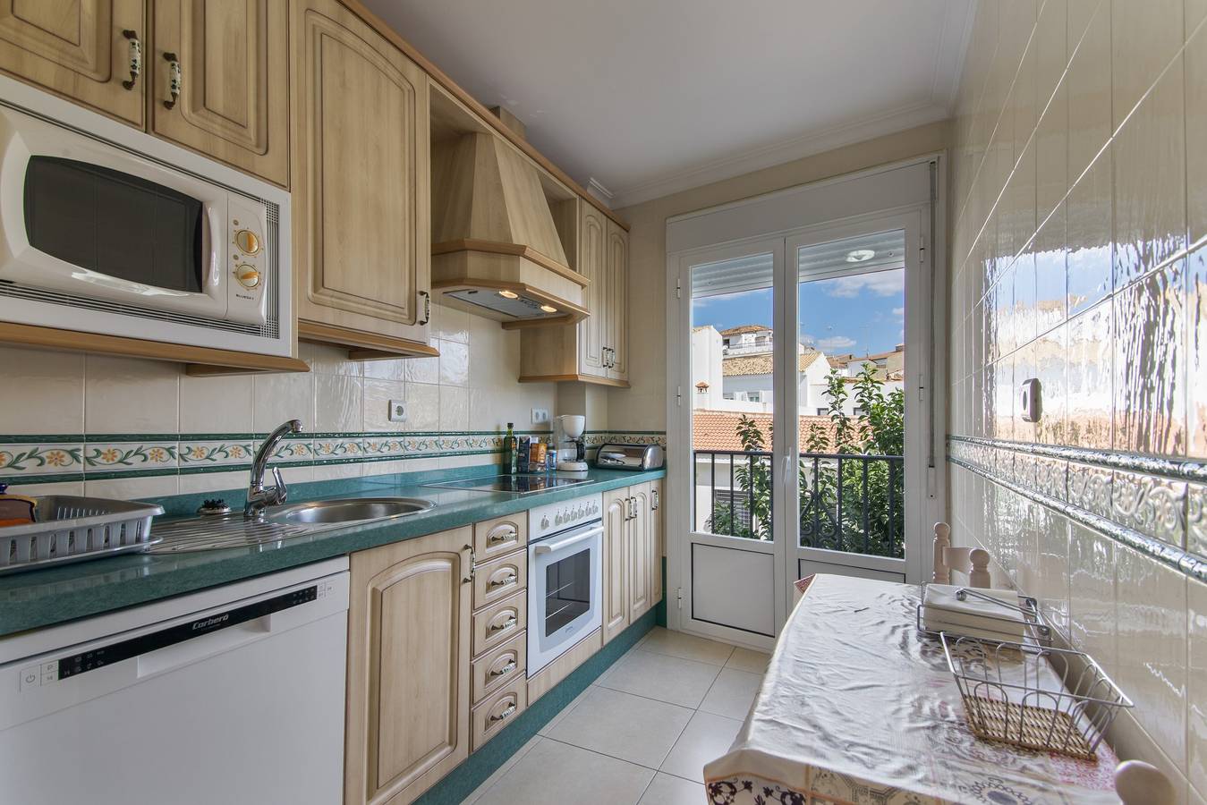 Apartamento entero, Apartamento 'Pepita Feria' con balcón, Wi-Fi y aire acondicionado in Valverde del Camino, Provincia de Huelva