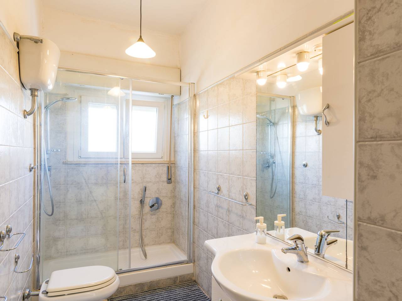 Entire apartment, Cristina in Ardea, Rome Province