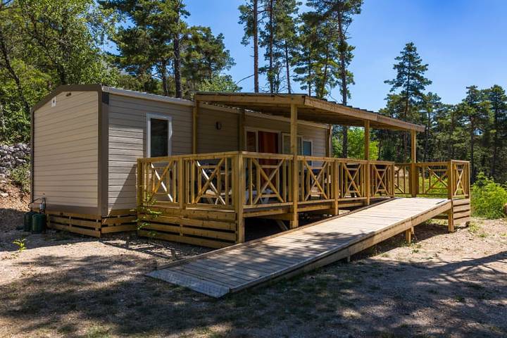 Camping für 4 Personen, mit Balkon/Terrasse und Terrasse in der Verdonschlucht