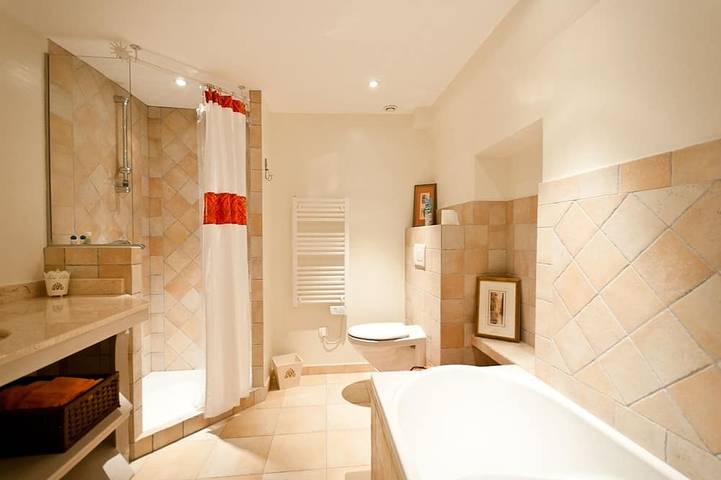 Gîte pour 6 personnes, avec jardin à Bléré - 4