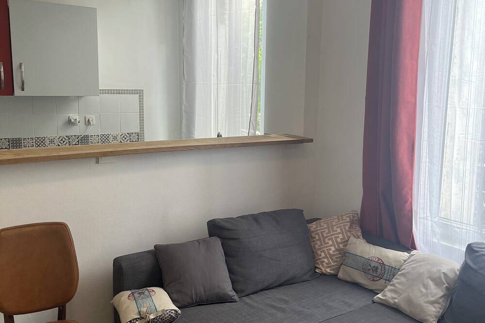 Apartamento entero, Apartment near Paris Cdg airport in Drancy, Sena-Saint Denis