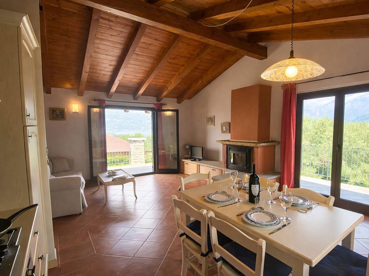 Apartamento entero, Beata Rose holiday flat with pool in Cólico (Italia), Alpes de Orobie Occidental