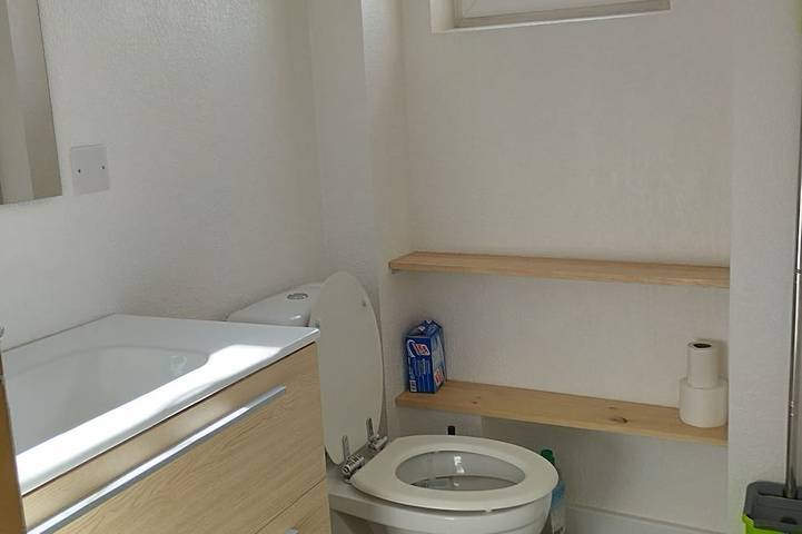 Gîte pour 2 personnes, avec jardin à Le Pradet - 4