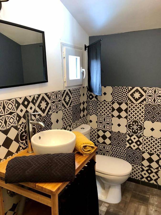 Double Room with Private Bathroom in Le Teich, Région d'Arcachon