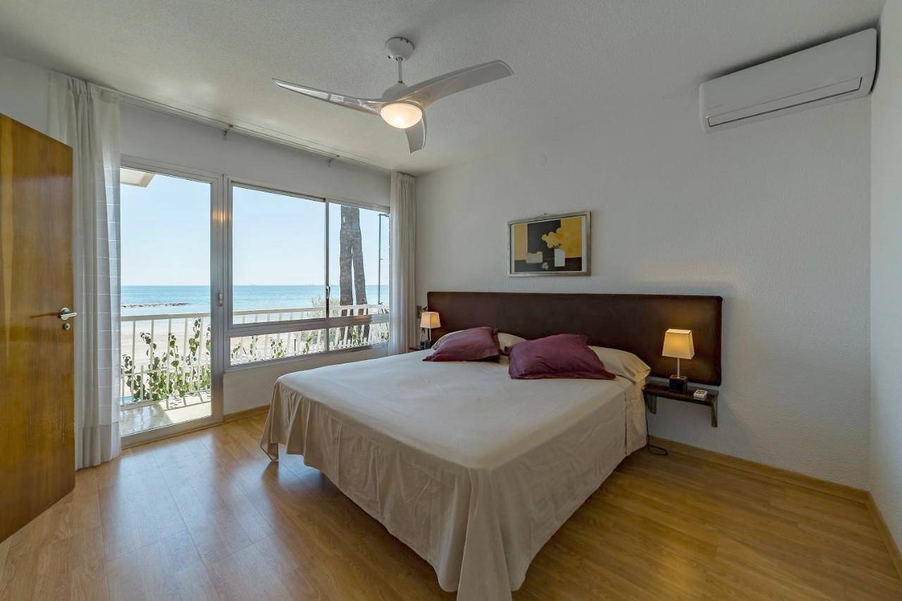 Villa - Beach Front in Benicasim, Costa del Azahar