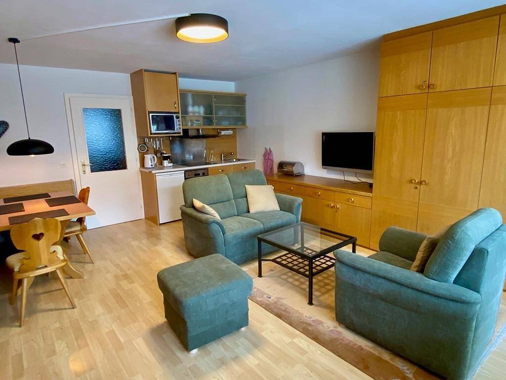 Ganzes Studio, Ferienwohnung 'Haus Excelsior Top 6' mit Balkon und Wlan in Seefeld in Tirol, Innsbruck Land