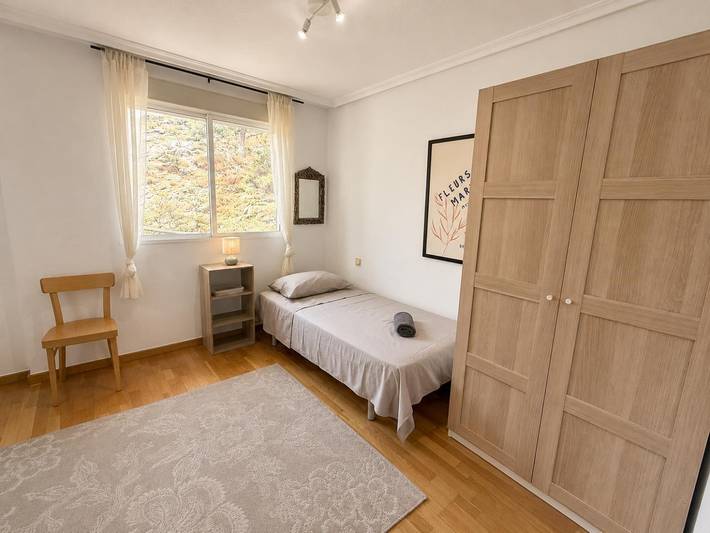 Appartamento intero, Postiguet Beach & Alicante Centre. 2 bedrooms in Raval Roig, Alicante