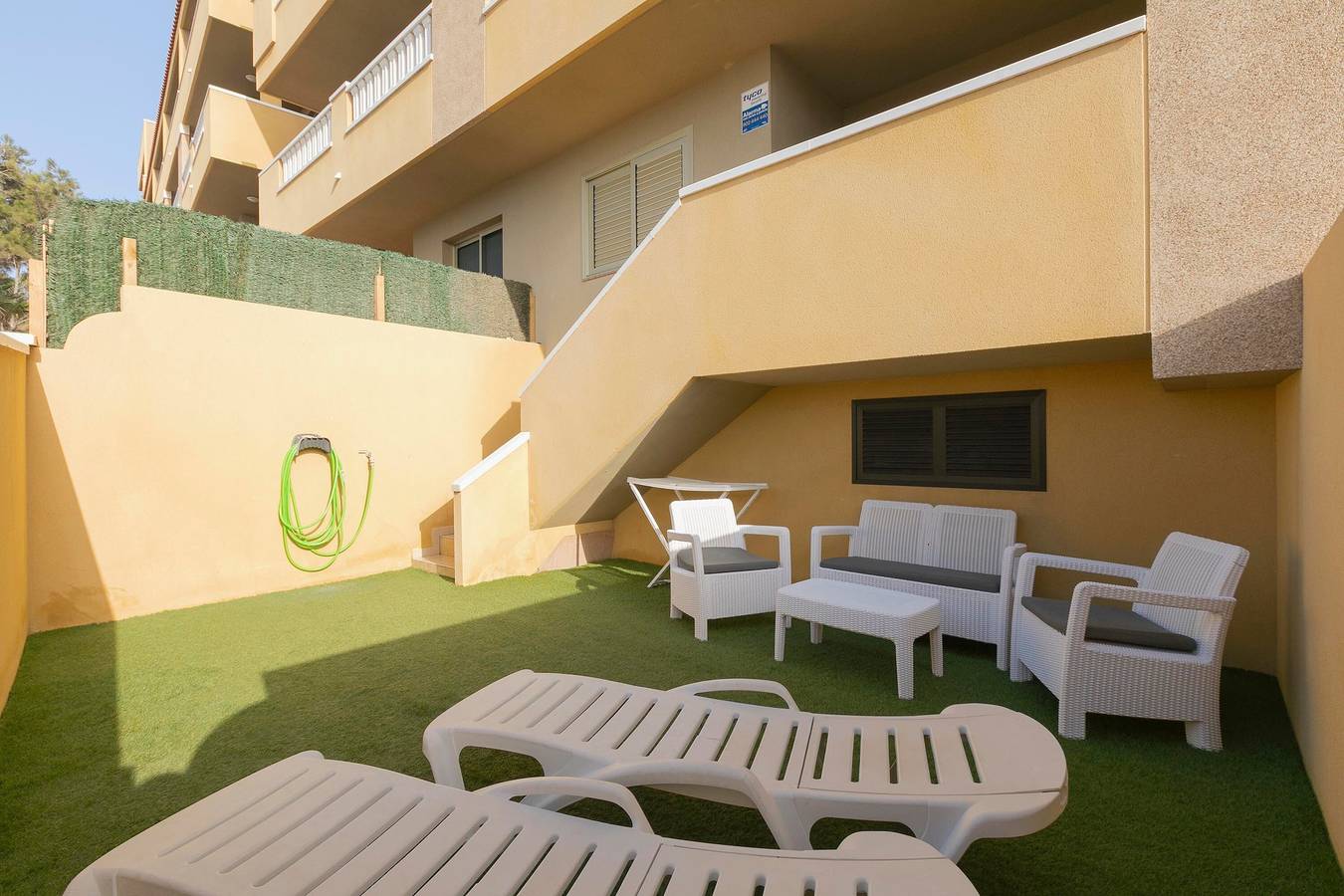 Appartement entier, Appartement de vacances 'La Perla D14 By Médano Rentals' avec piscine, terrasse et Wi-Fi in Playa el Médano, Granadilla de Abona