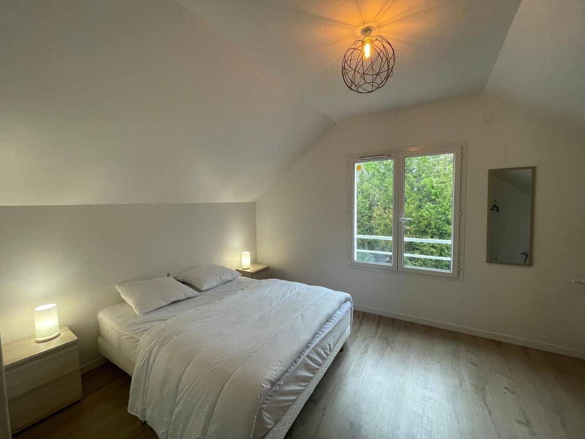Appartement entier, One-Bedroom Apartment in Vaujours, Seine-Saint-Denis