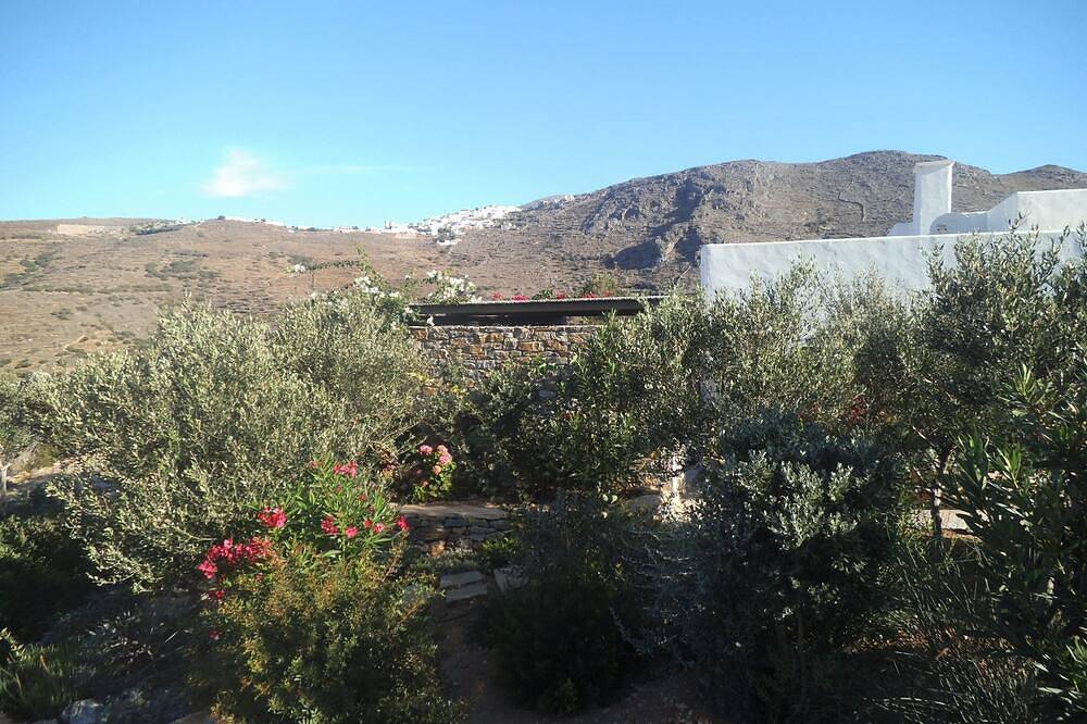 Amorgos- Villa Handras, Main Villa in Amorgos
