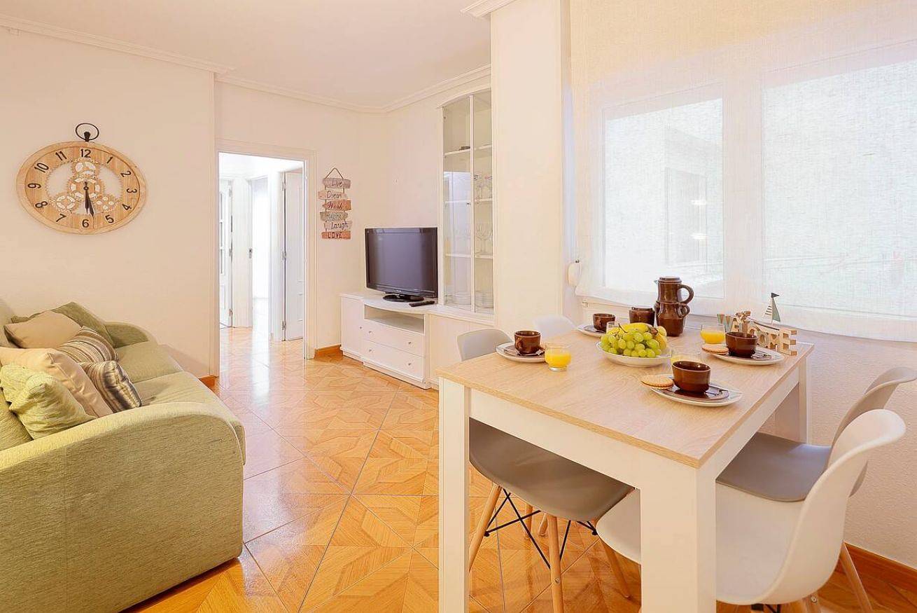Ganze Wohnung, Ferienwohnung für 4 Personen mit Garten in Distrito Centro (Gijón), Gijón