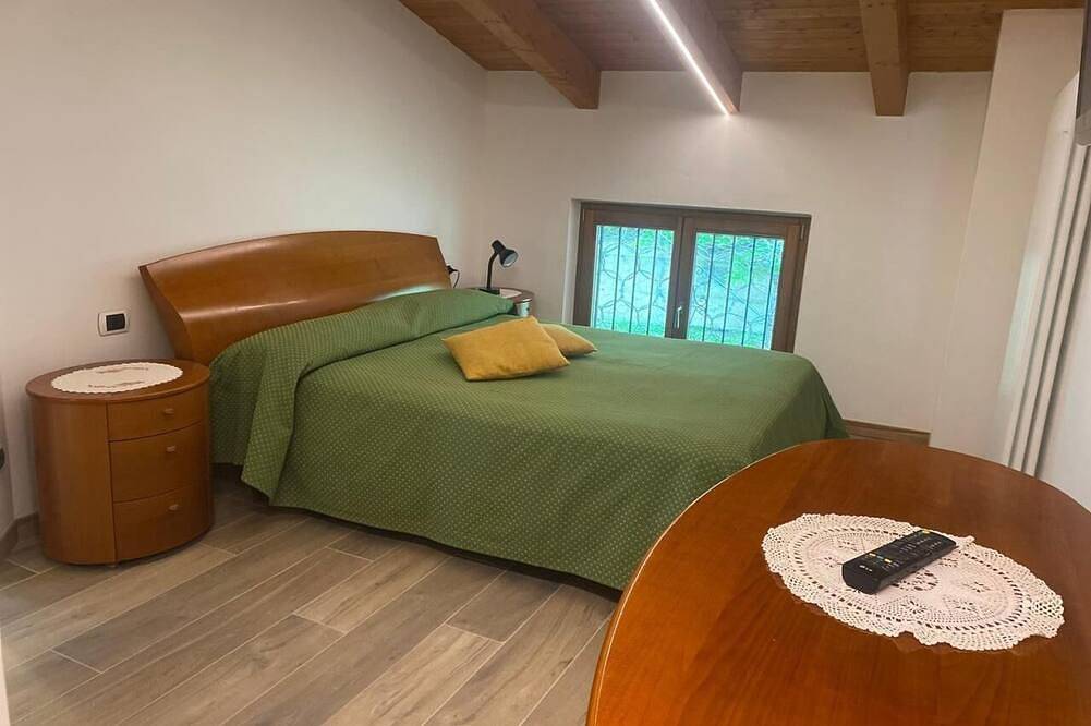 Hel lejlighed, Residence Villa Gianna Three-room attic apartment with lake view for 4 people in Limone sul Garda, Garda-Fjellene
