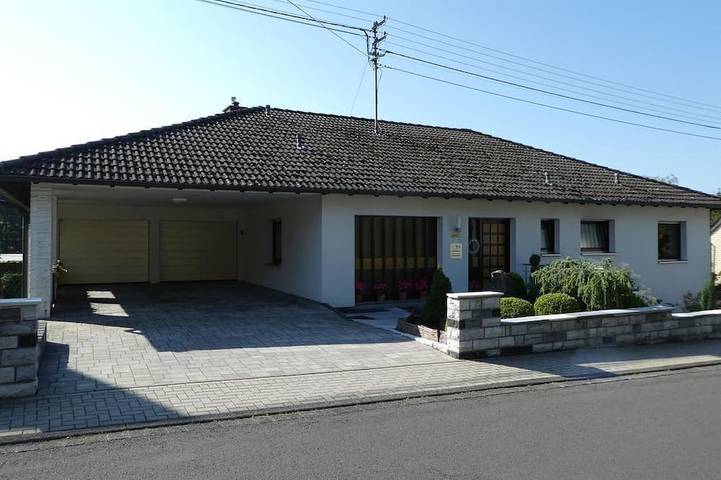 Ferienwohnung für 4 Personen, mit Garten und Balkon