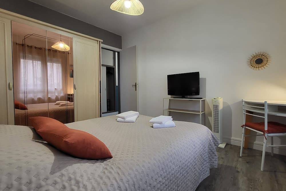 Gîte Unique Le Caijonet proche de Disneyland, Aéroport Cdg, Paris in Villeparisis, Seine-et-Marne