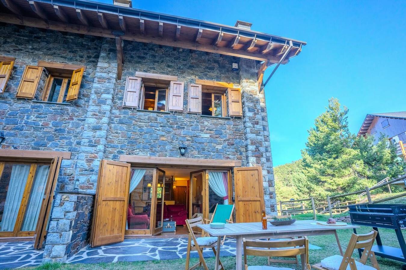 Maison 4 ch. 10 Pers. Cheminée, Jardin et Bbq aux Pieds des Pistes in La Molina, Alp
