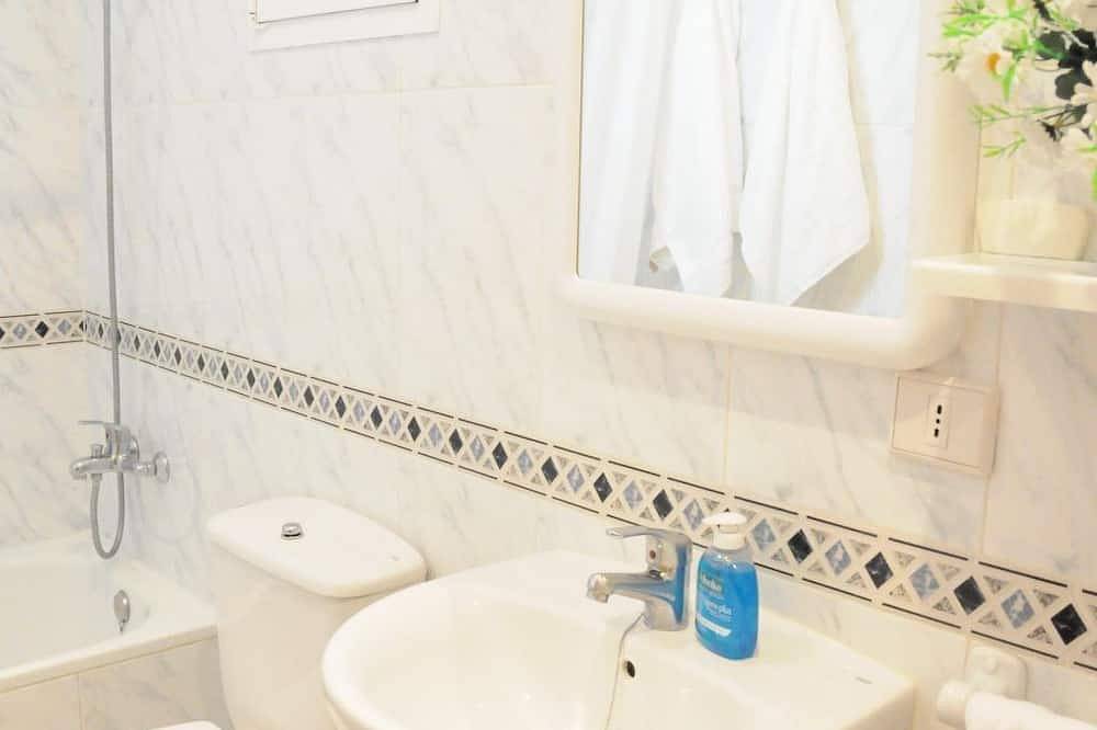 Appartement entier, Wohnung \"Double Classic\" mit Wi-Fi in Vecindario, Santa Lucía de Tirajana