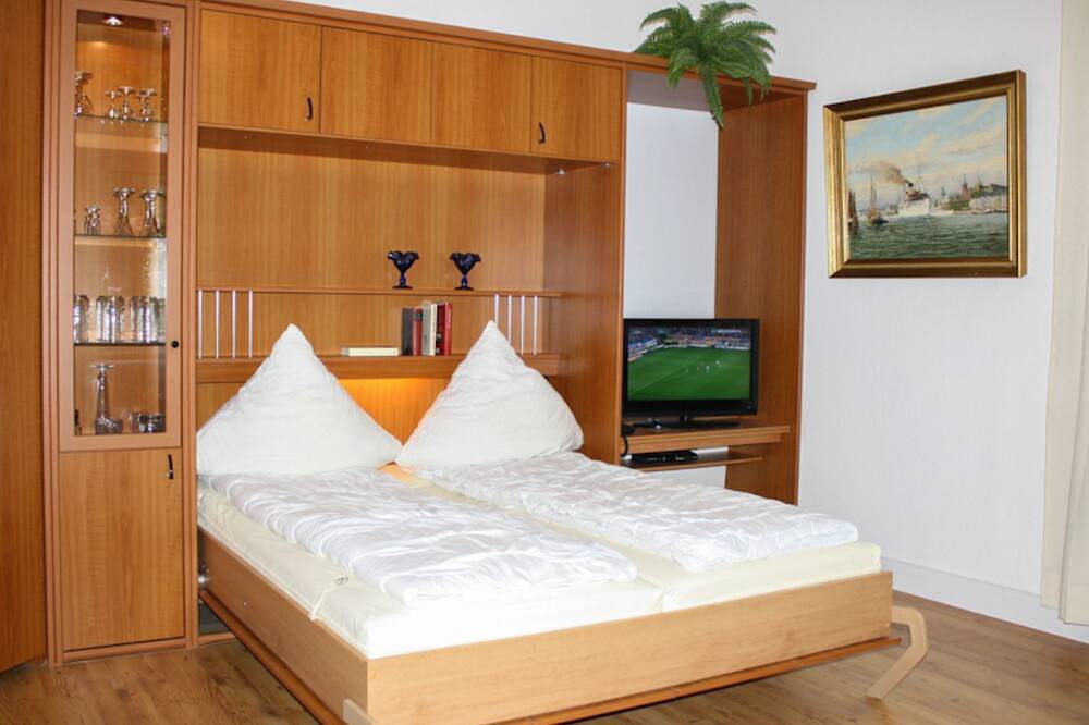 Ganze Wohnung, 1-Raum Fewo Nr. 4, 28m², 1. Etage, Ost - Waldhaus Gronenberg in Pönitz am See, Scharbeutz