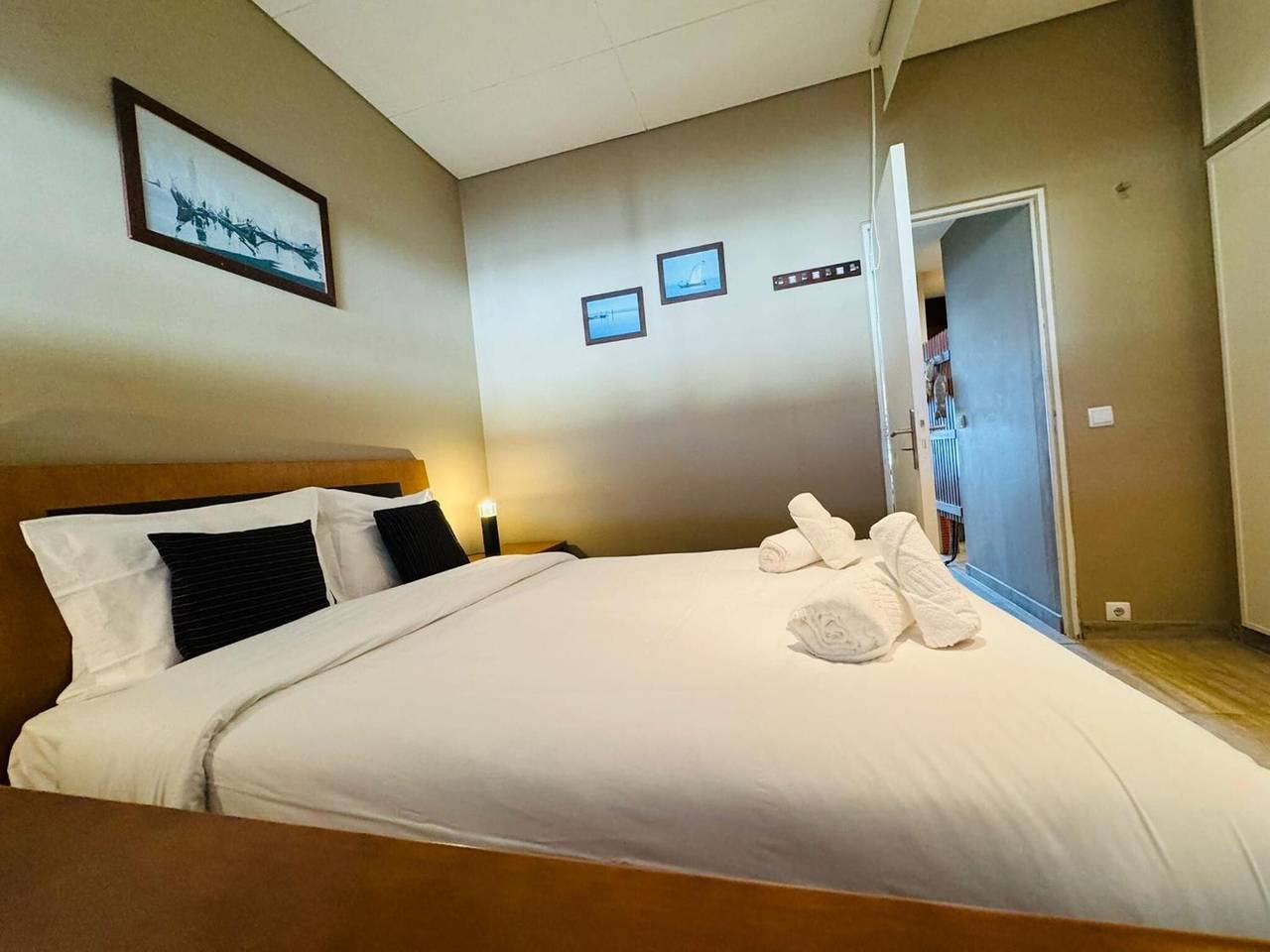 Ganze Wohnung, Ferienwohnung 'Casa Azul' mit privater Terrasse, privatem Garten und Wi-Fi in Ria de Aveiro, Torreira