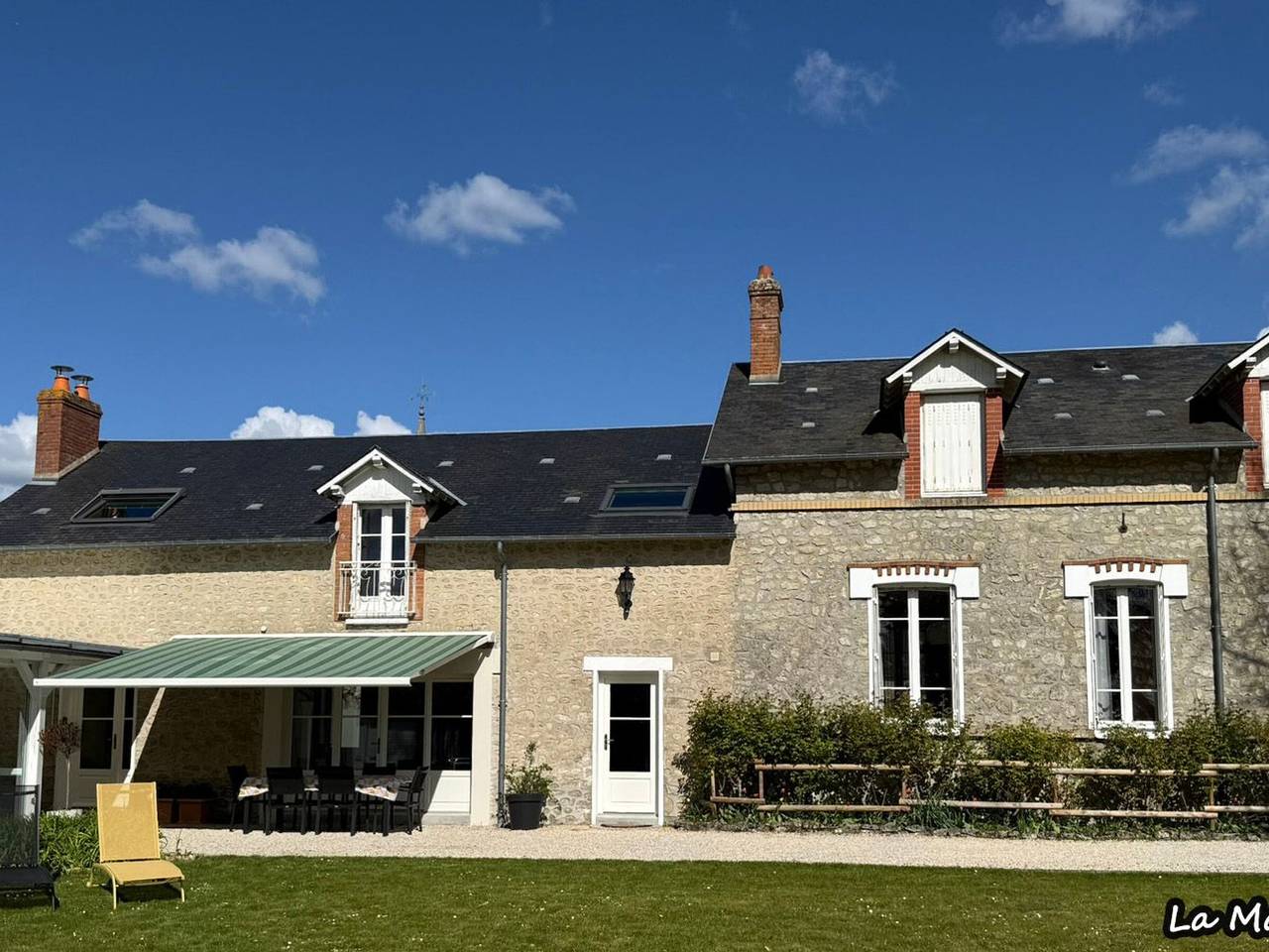 Charmante demeure rénovée avec parc fleuri, salle de jeux, tennis à proximité et options bien-être in Mareau-aux-Bois, Pithiviers und Umgebung