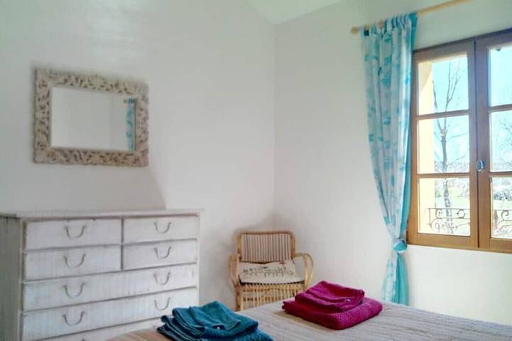 Location de vacances pour 7 personnes, avec jardin, animaux acceptés à La Bastide-des-Jourdans - 2