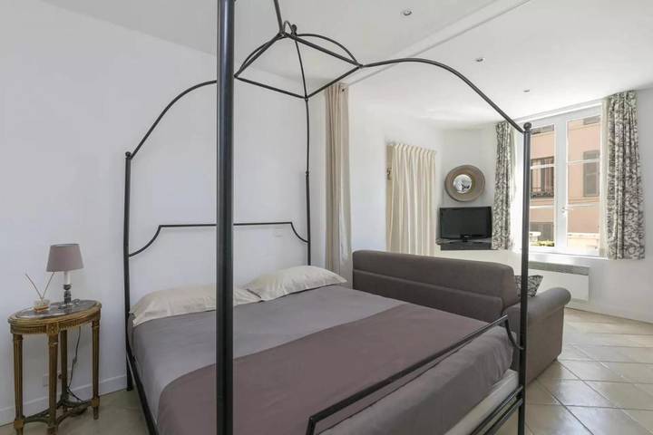 Gîte pour 6 personnes, avec terrasse et vue à Versailles - 4