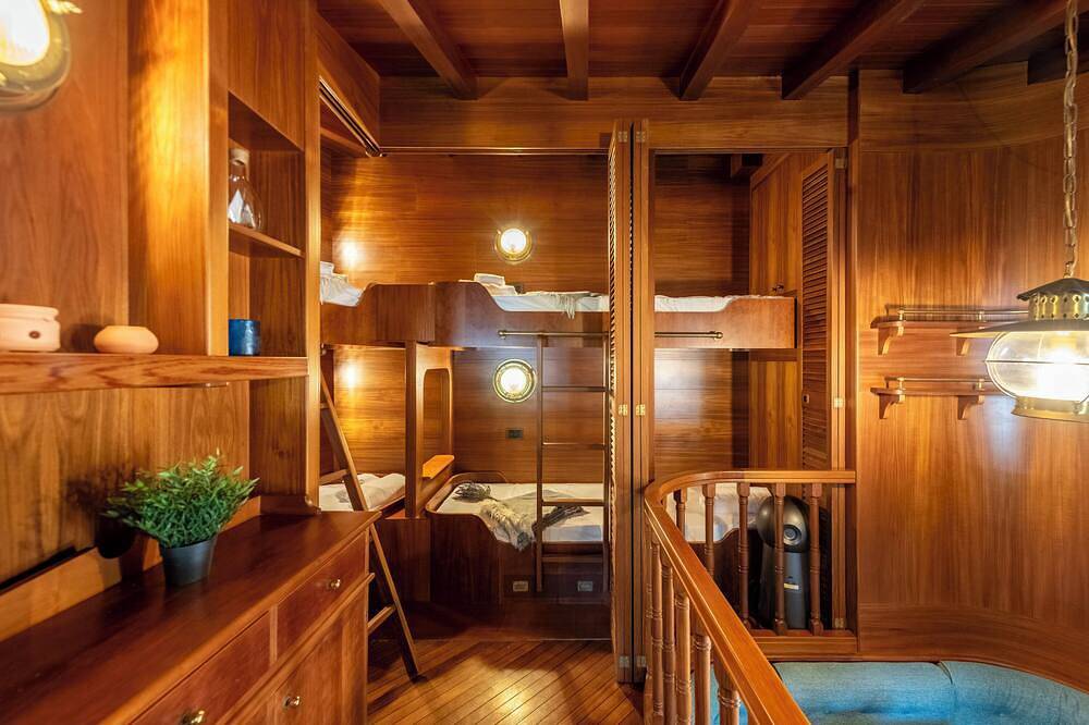 Entire apartment, Portofino Sea View Home in Paraggi, Portofino, Italy in Portofino, Portofino Regional Nature Park