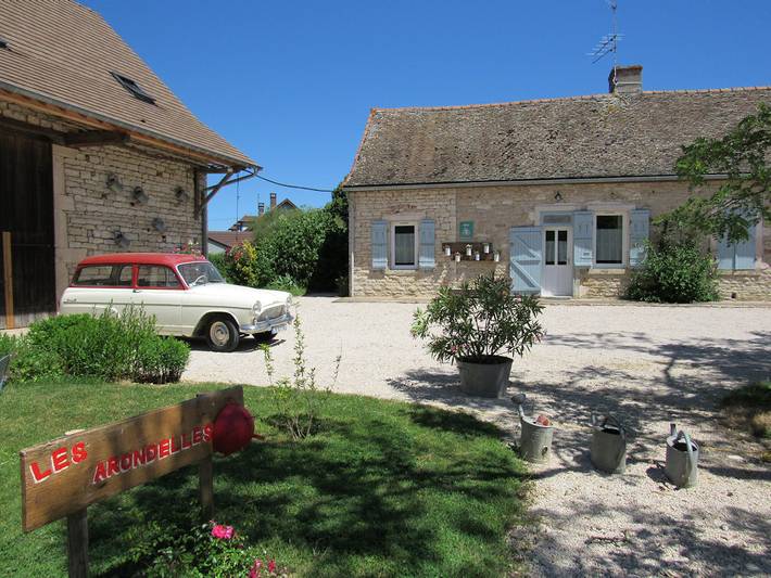 Gîte pour 4 personnes, avec jardin à Virey-le-Grand