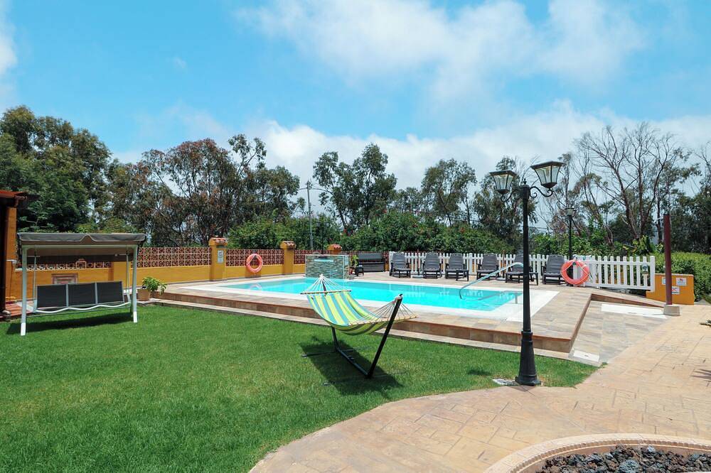 Villa la Linde heated pool in Moya, Grande Canarie du Nord