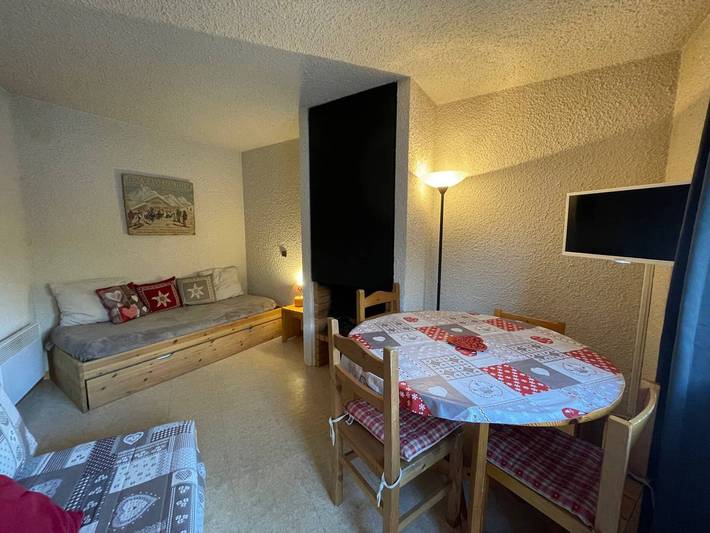 Ganze Wohnung, 2-Zimmer-Wohnung im Zentrum von Valmorel, in der Nähe von Geschäften und Liften in Valmorel, Les Avanchers-Valmorel