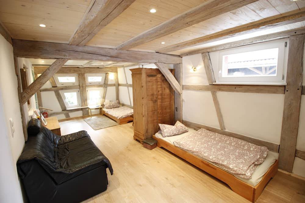 Aussergewöhnliche Ferienwohnung in ausgebauter Scheune im Naturpark Stromberg in Sachsenheim, Kraichgau